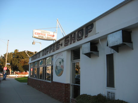 Et puis le café est si bon chez le (World famous) Chuck's, pas vrai Marie? 