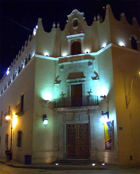 L’Université du Yucatan à Mérida